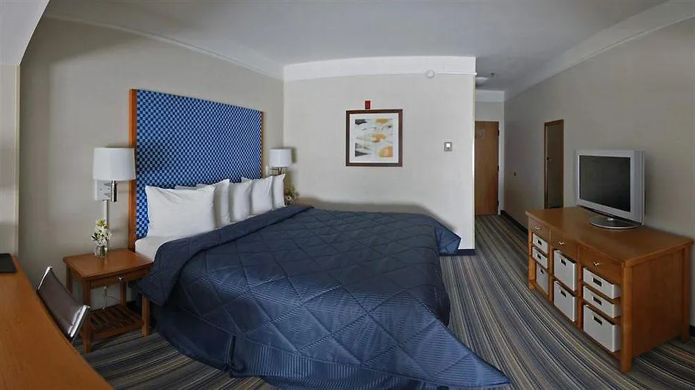 Spark By Hilton Airport 2* Savannah