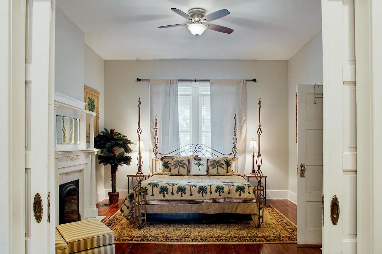 Newly Renovated Historic Townhome!