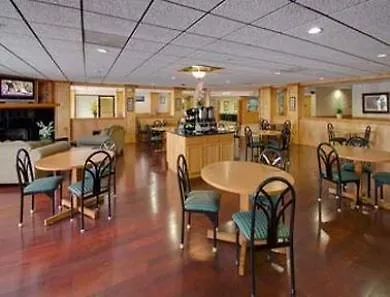 Hotell Hyatt Place Airport 4*