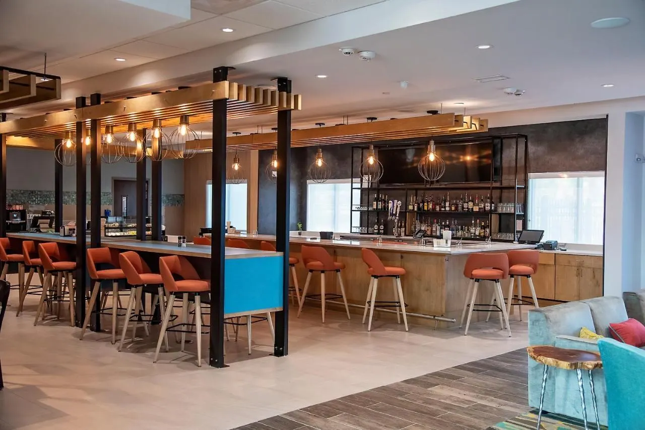 & - Airport - Pooler By Ihg Hotel 3*
