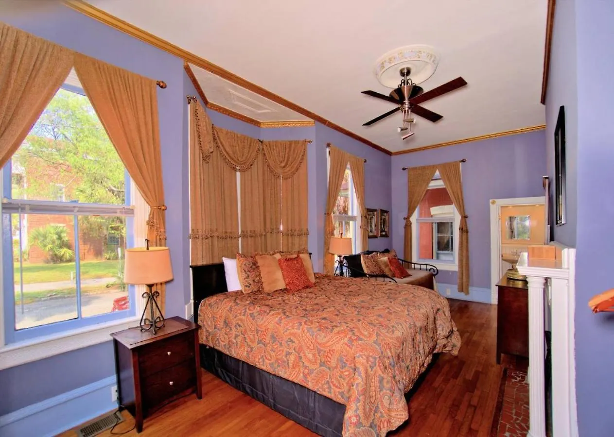 Bed & Breakfast Huge Victorian Beauty Overlooking Forsyth Park Savannah