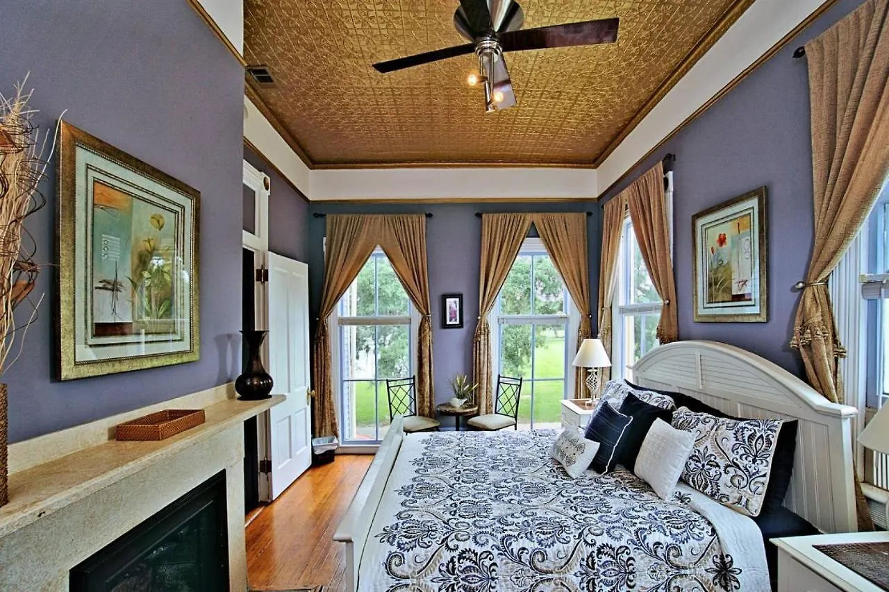 Bed & Breakfast Huge Victorian Beauty Overlooking Forsyth Park Savannah