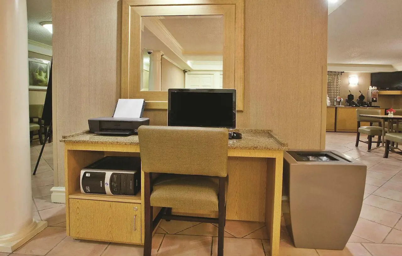 La Quinta By Wyndham Midtown Hotel 3*