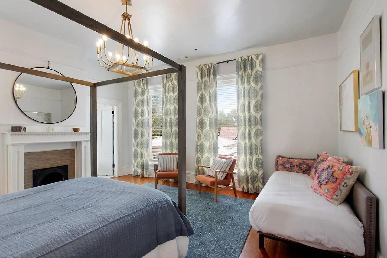 At Historic Award Winning Mansion Apartment *