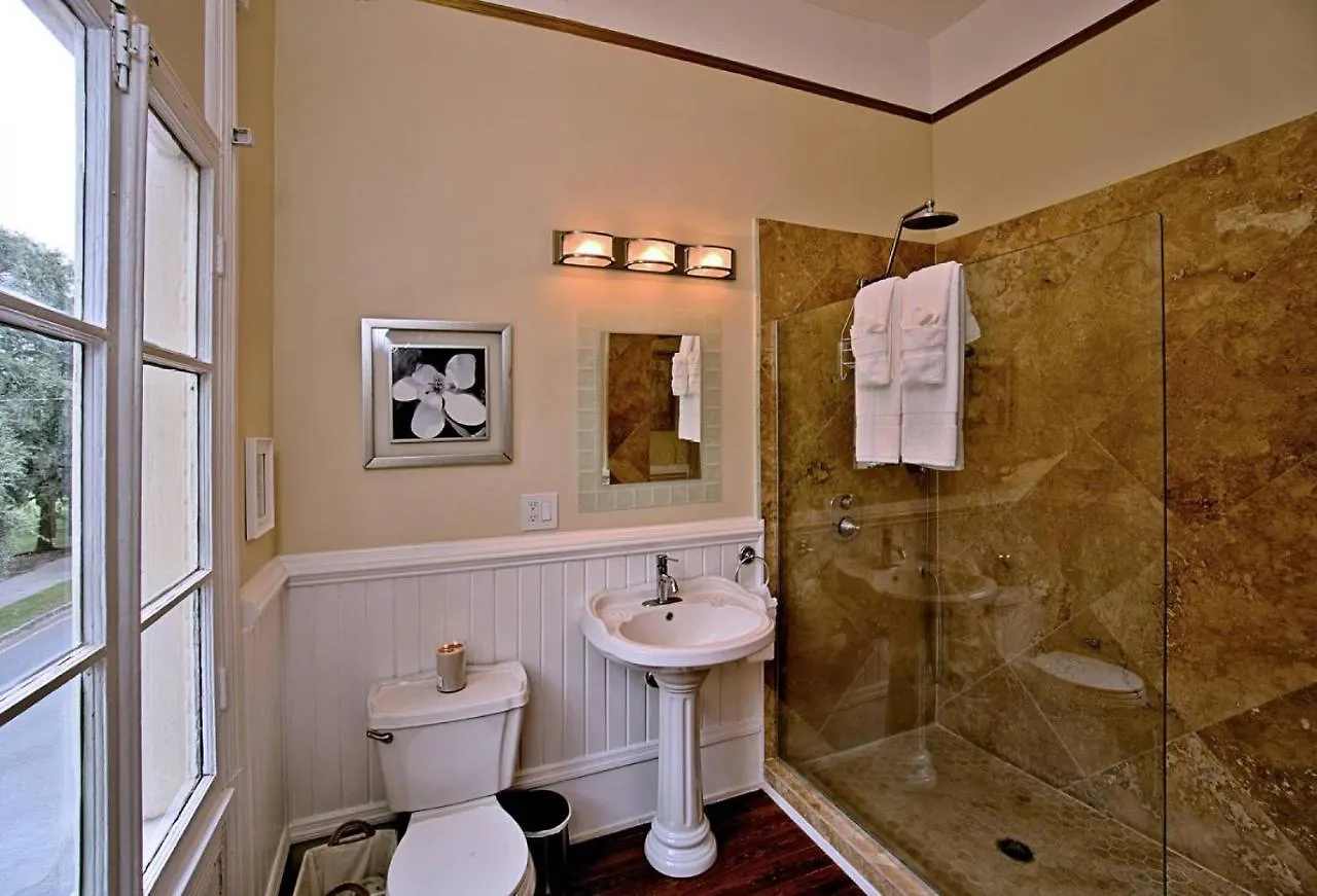 Bed & Breakfast Huge Victorian Beauty Overlooking Forsyth Park *