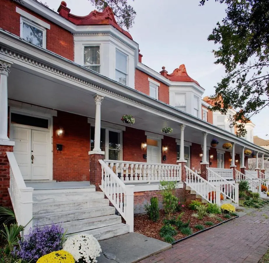 Bed & Breakfast Modern 4 Bed Brownstone In Historic Downtown *