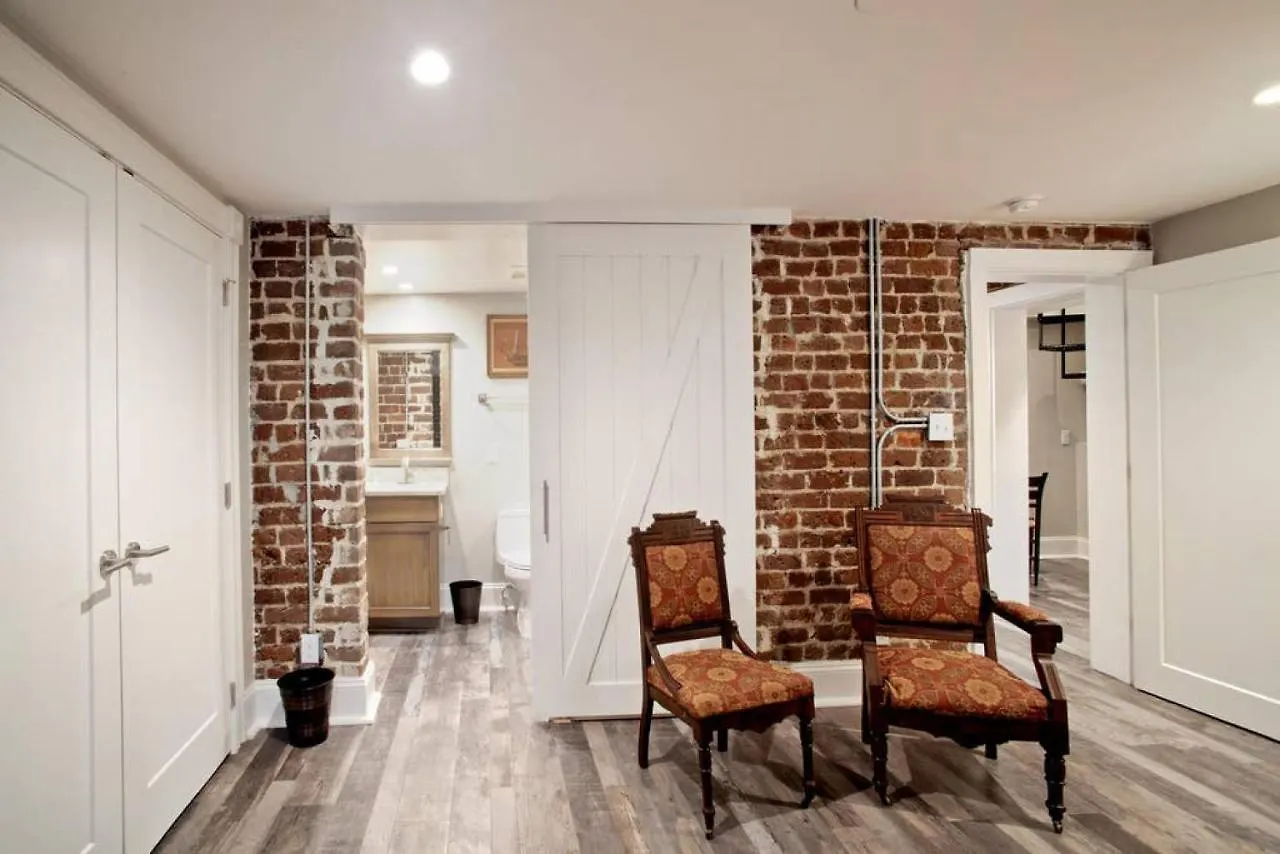 Restored Historic 5 Bedroom 4 And A Half Bath * Savannah