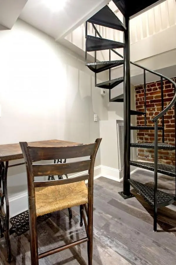Restored Historic 5 Bedroom 4 And A Half Bath *