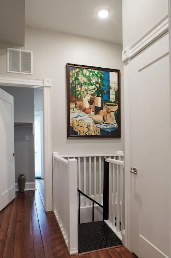 Restored Historic 5 Bedroom 4 And A Half Bath *