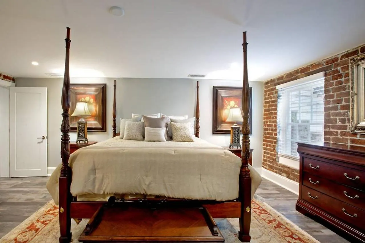 Restored Historic 5 Bedroom 4 And A Half Bath Casa vacanze *