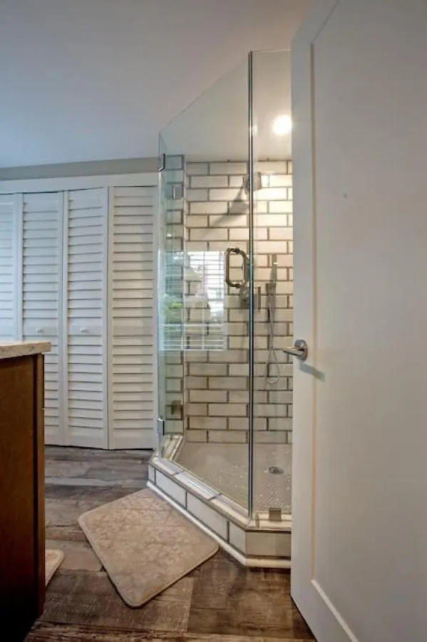 Restored Historic 5 Bedroom 4 And A Half Bath