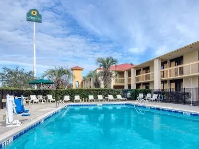 Lodge Super 8 By Wyndham