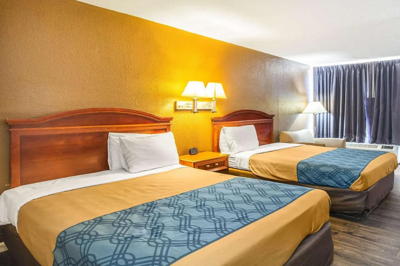 Hotel Econo Choice I 95 Gateway 24 Hour Fitness Center On Site Guest Laundry On Site Perkins Restaurant Savannah
