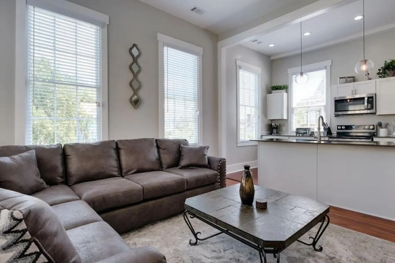 Bed and breakfast 111 Waldburg Street Beautifully Renovated Historic 5 Bedroom 5 Bath Savannah
