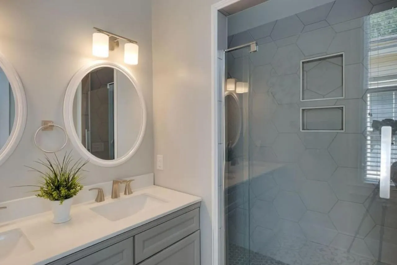 111 Waldburg Street Beautifully Renovated Historic 5 Bedroom 5 Bath