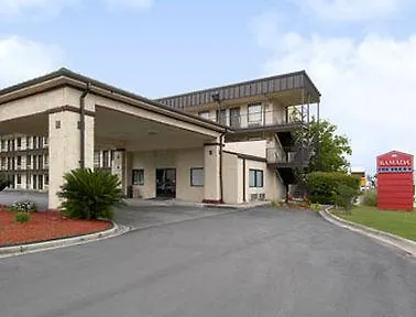 Hotel 6-pooler, Ga - Savannah Airport Pooler