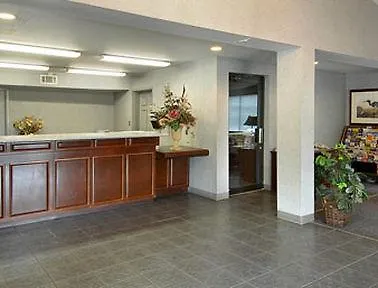 6-pooler, Ga - Savannah Airport Hotel