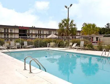 6-pooler, Ga - Savannah Airport Hotel 2*