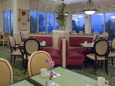 萨凡纳机场希尔顿花园酒店 3*