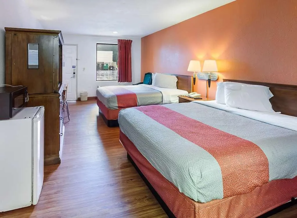 Hotel 6-pooler, Ga - Savannah Airport