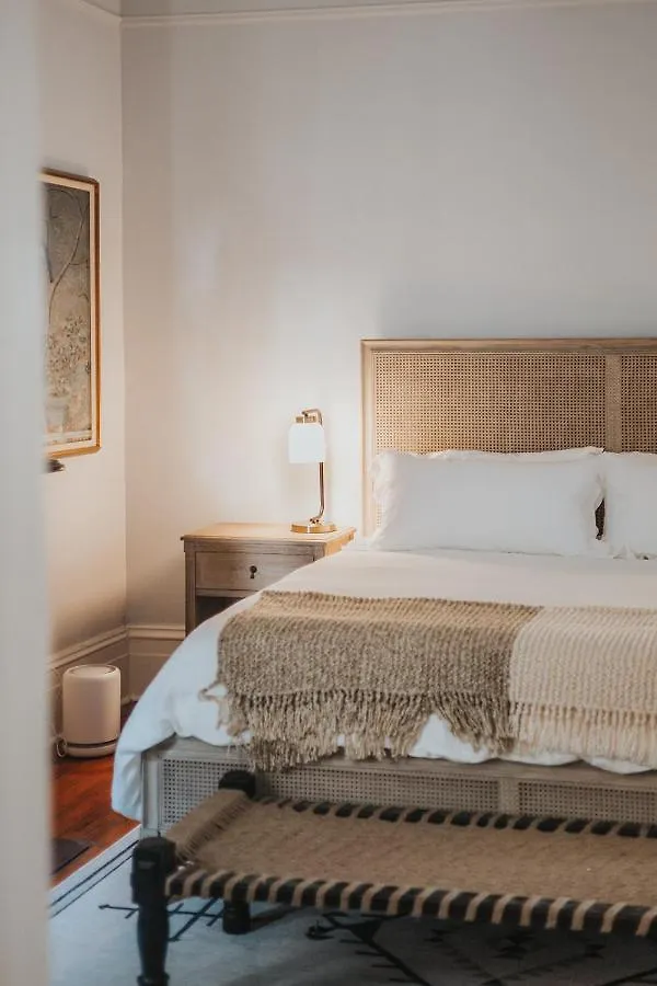 Bed & Breakfast Bellwether House 5*