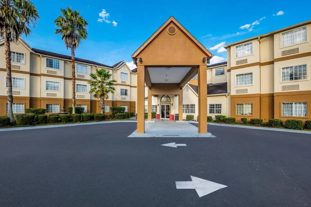 Hotel Red Roof Plus+ & Savannah - I-95 Georgetown