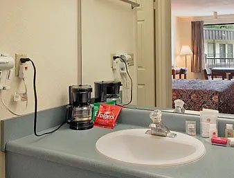 Hotel 6-pooler, Ga - Savannah Airport