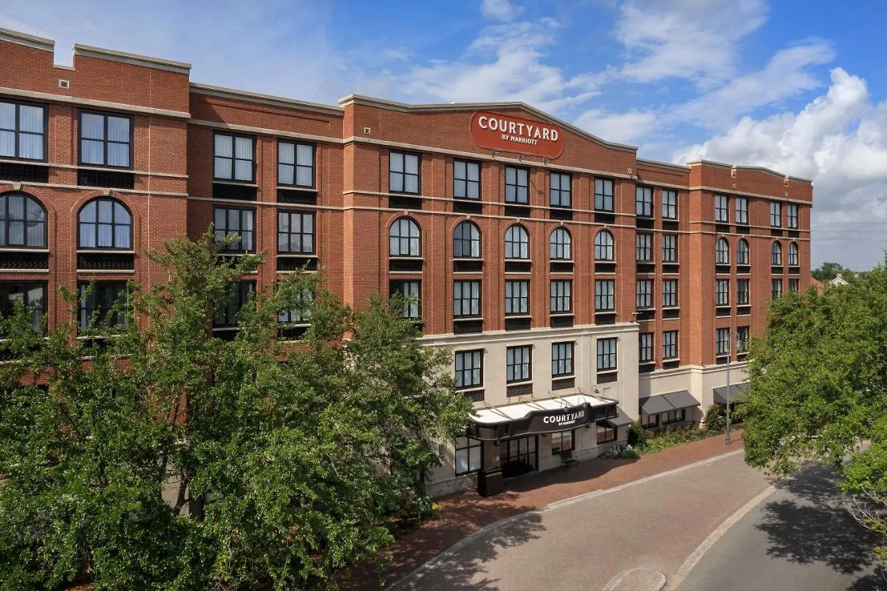Hotel Courtyard By Marriott Downtown - Historic District 3*