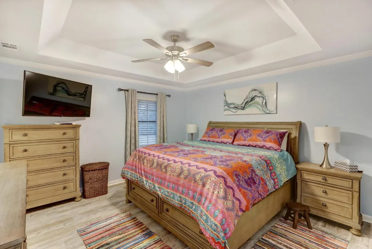 Semesterbostad Pooler Travelers Retreat I - Entire House - Savannah
