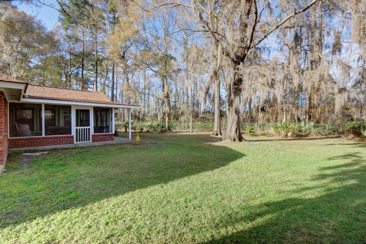 Semesterbostad Pooler Travelers Retreat I - Entire House - Savannah