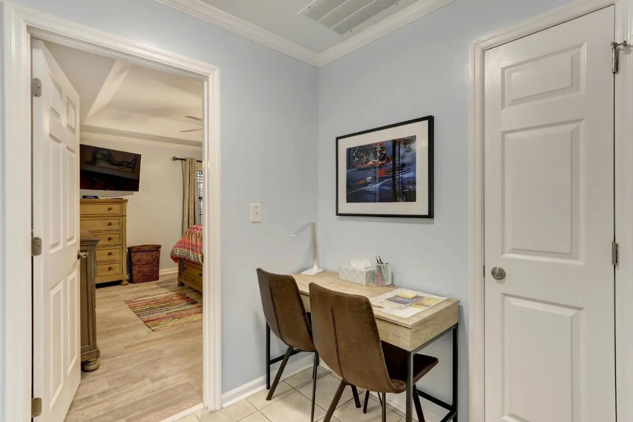 Pooler Travelers Retreat I - Entire House - Semesterbostad