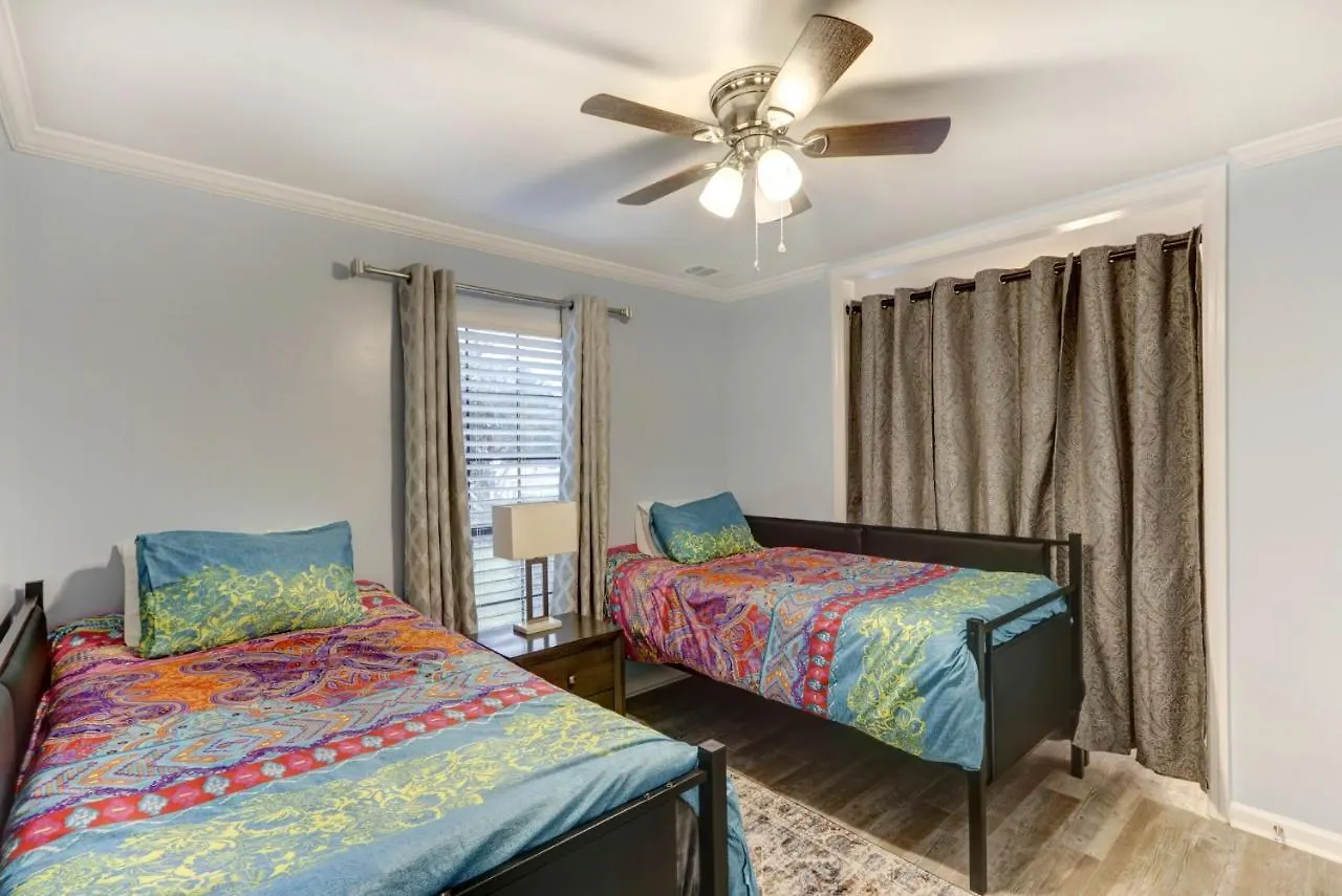 Semesterbostad Pooler Travelers Retreat I - Entire House - Savannah
