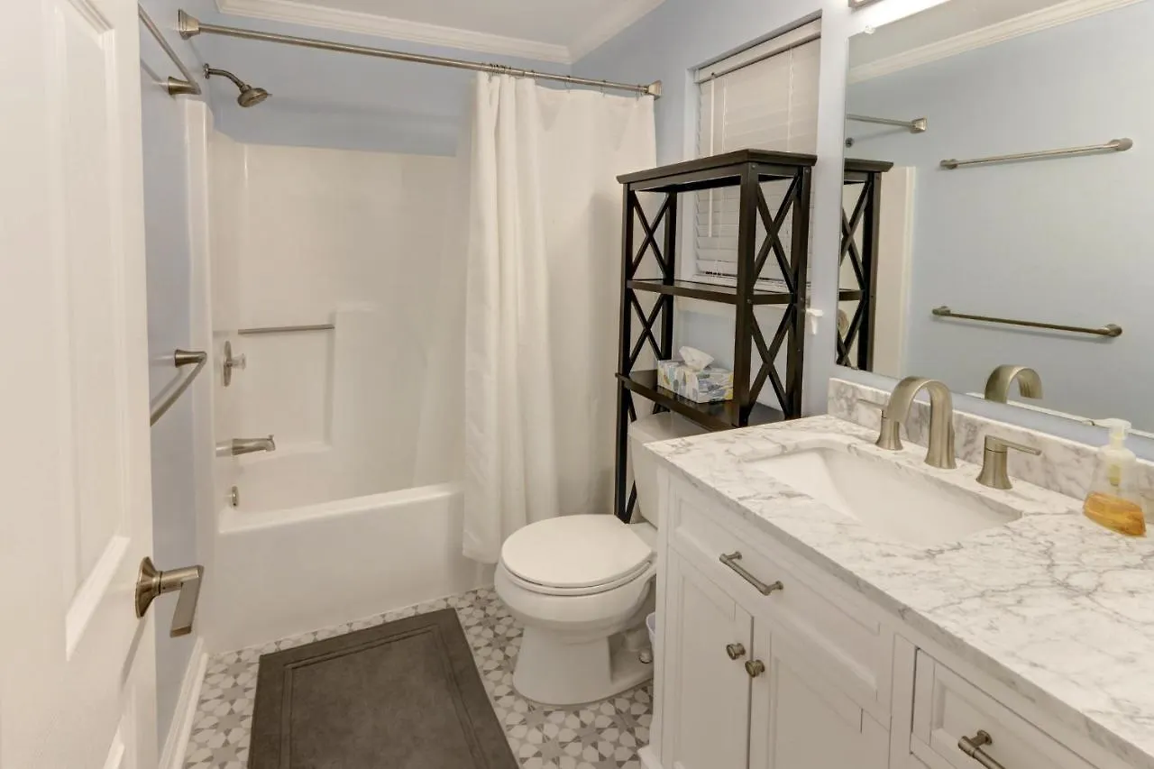 Semesterbostad Pooler Travelers Retreat I - Entire House -