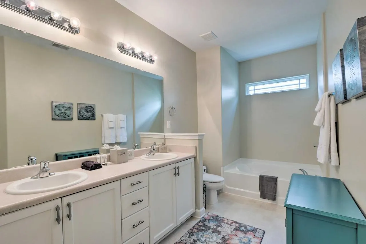 Spacious Pooler With Family-friendly Perks Feriehus Savannah