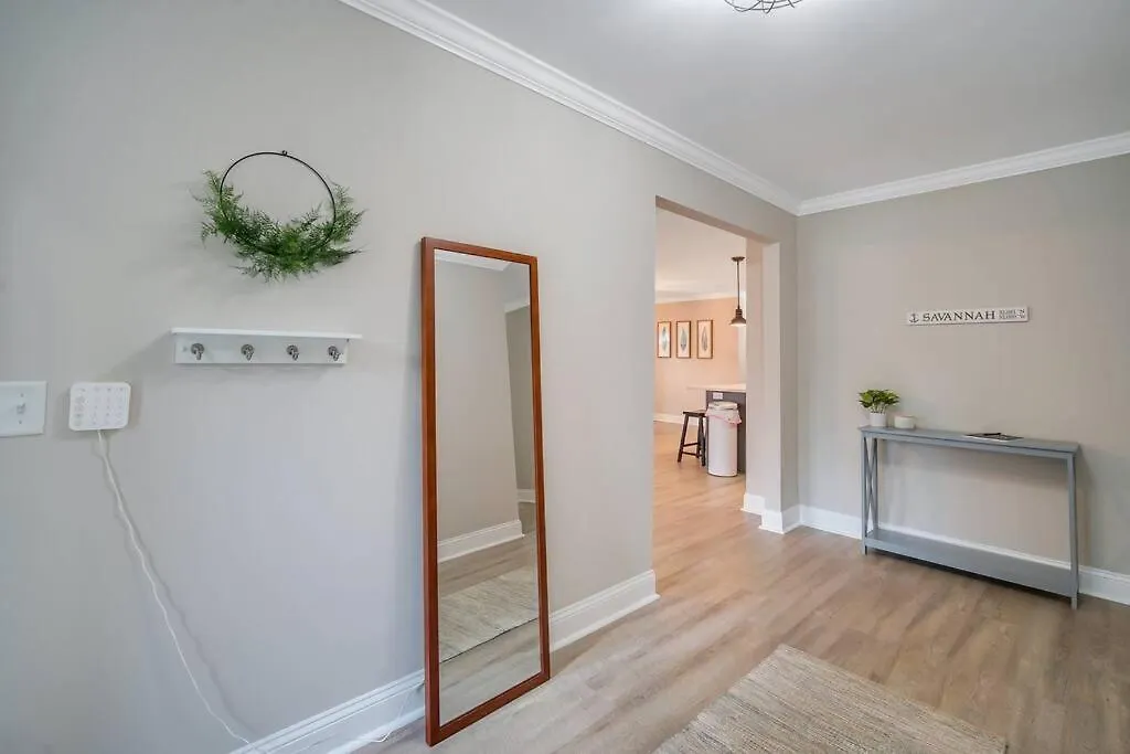 بيت للعطل Beautiful New Construction Only 4 Min To Downtown! *