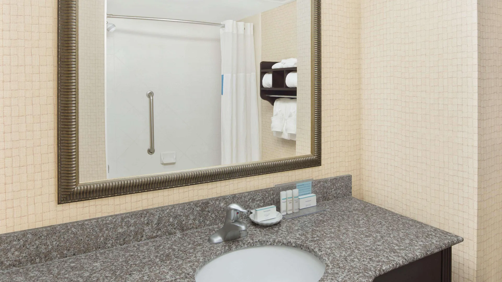 Hampton & Savannah-airport Hotel Savannah