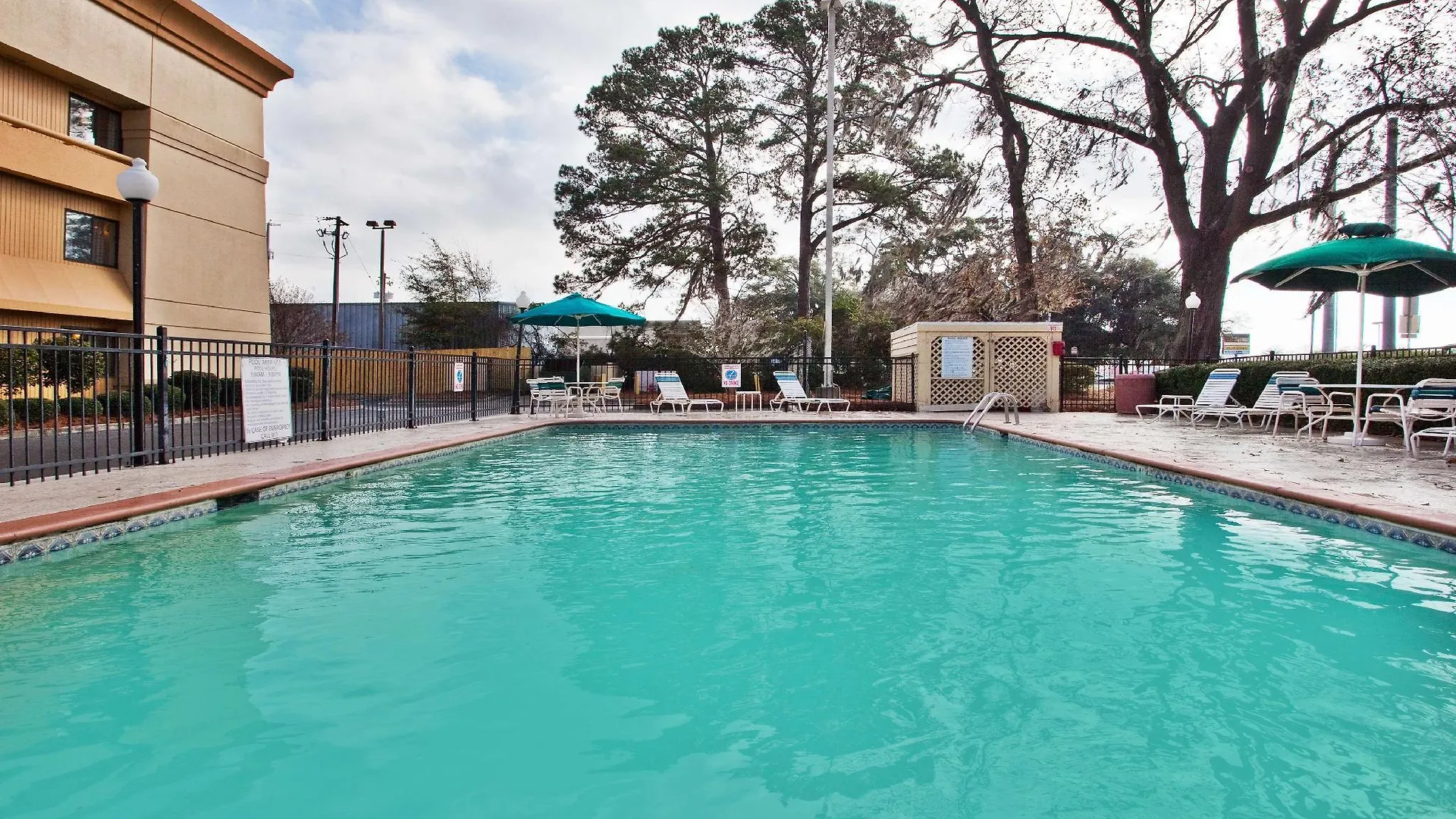 Hotel Spark By Hilton Midtown 3*