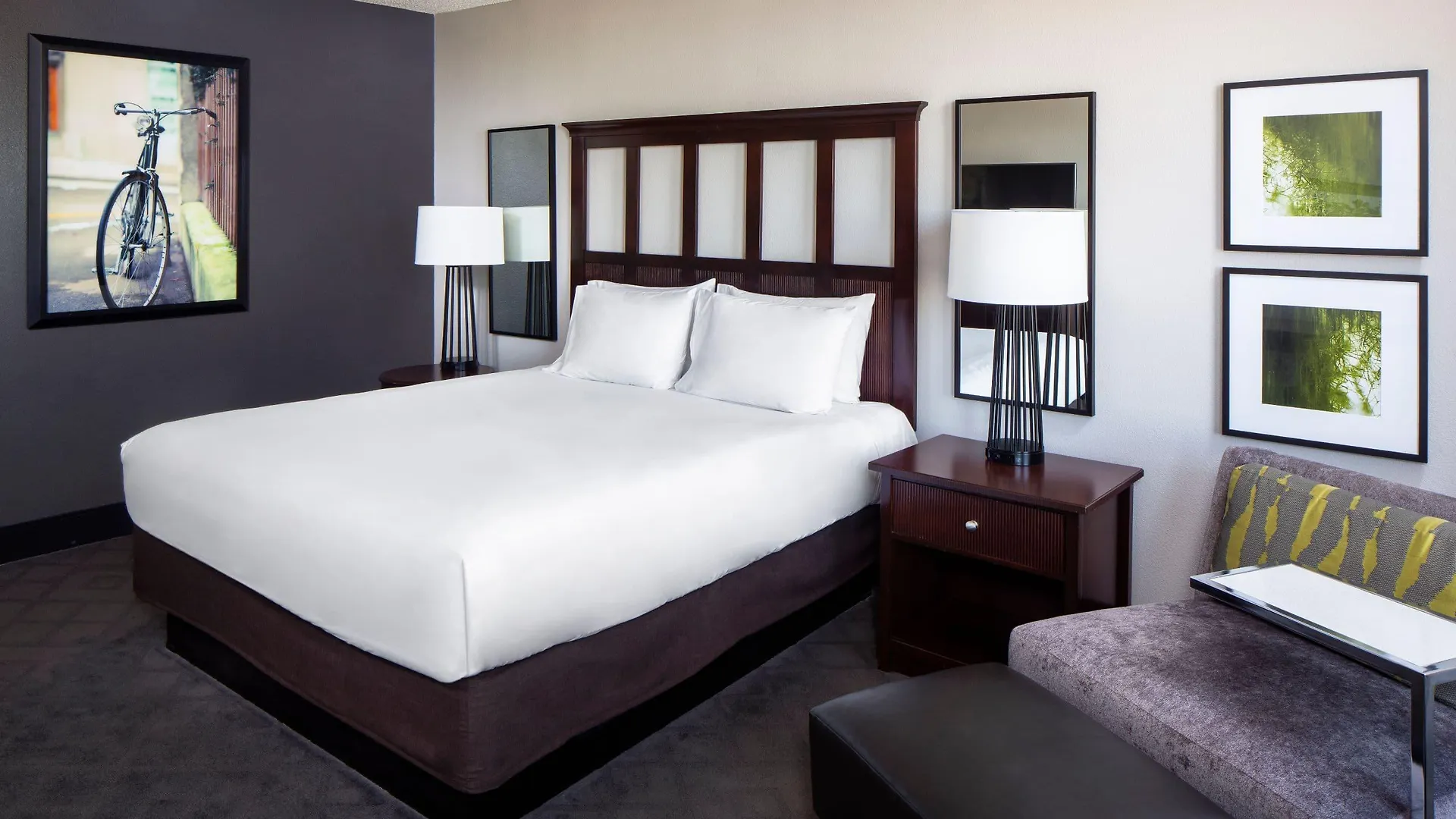 Hyatt Regency 4*