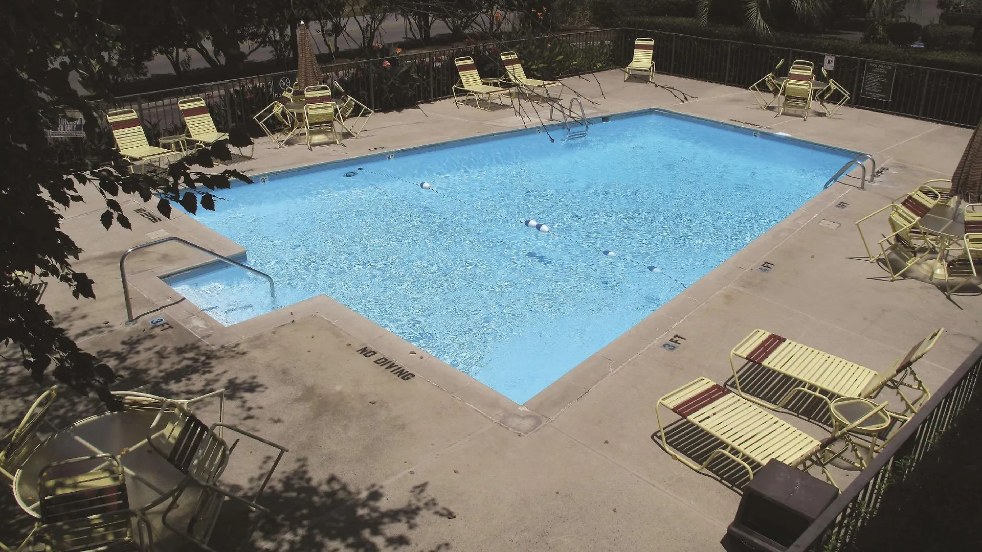 Super 8 By Wyndham Lodge *