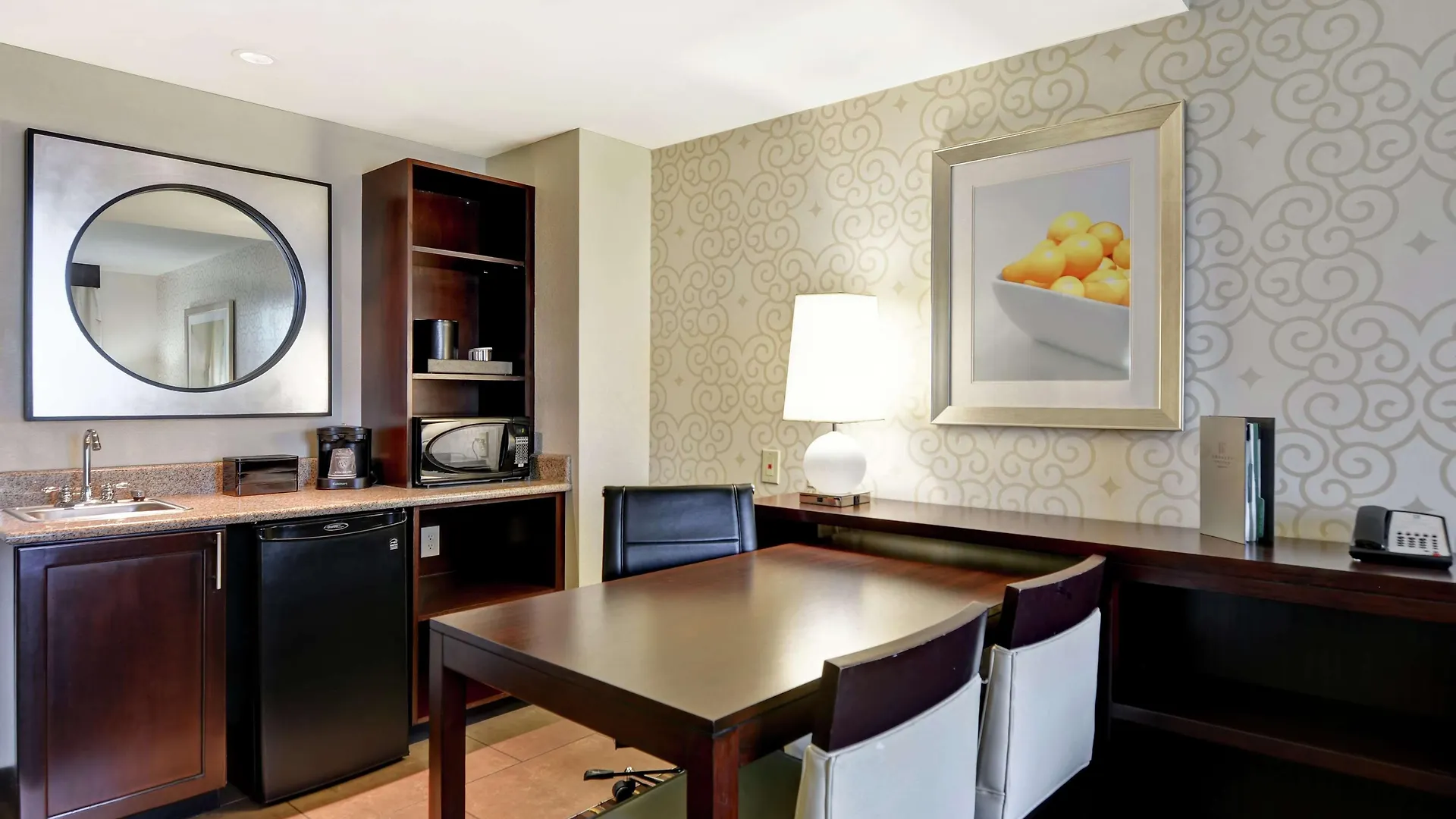 Embassy Airport 4* Savannah