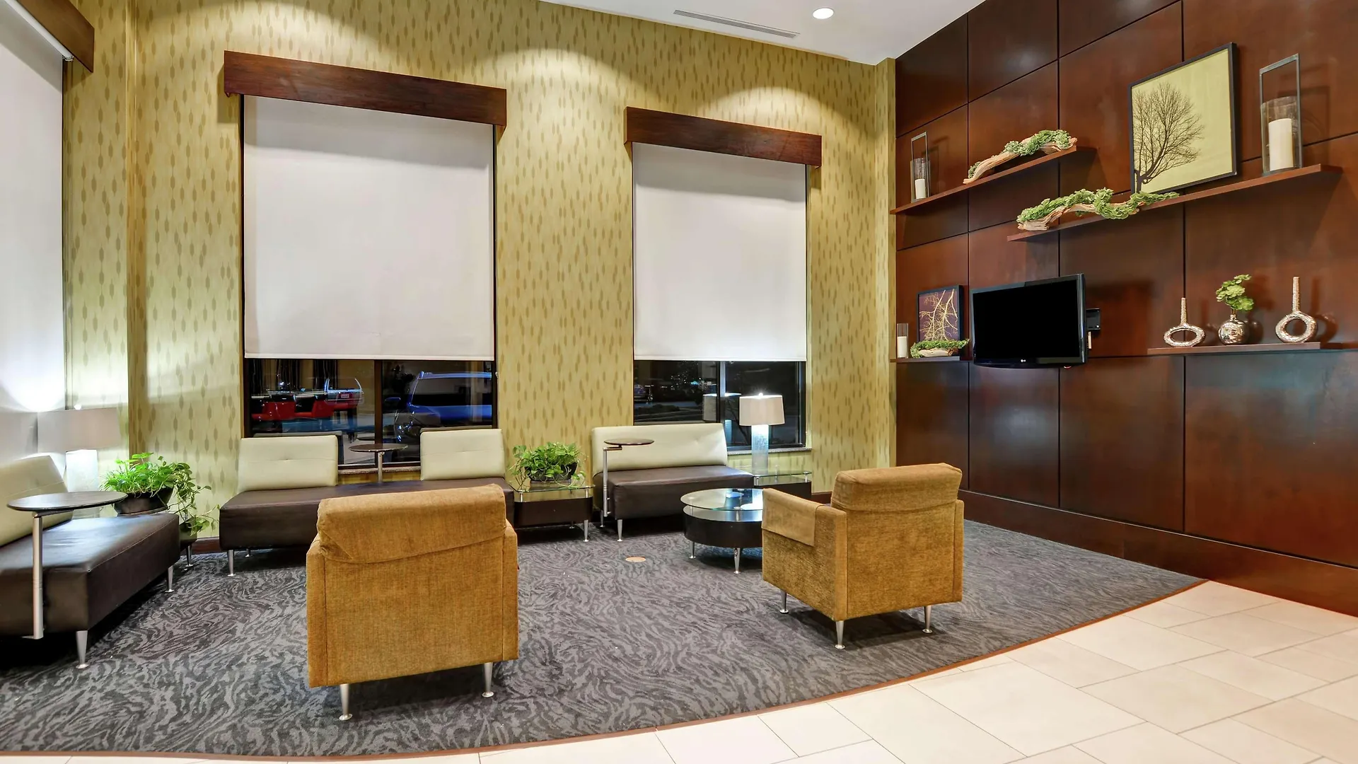 Embassy Airport 4* Savannah