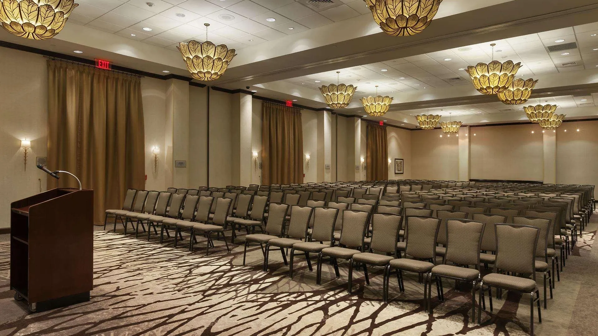 Embassy Airport Hotel 4*