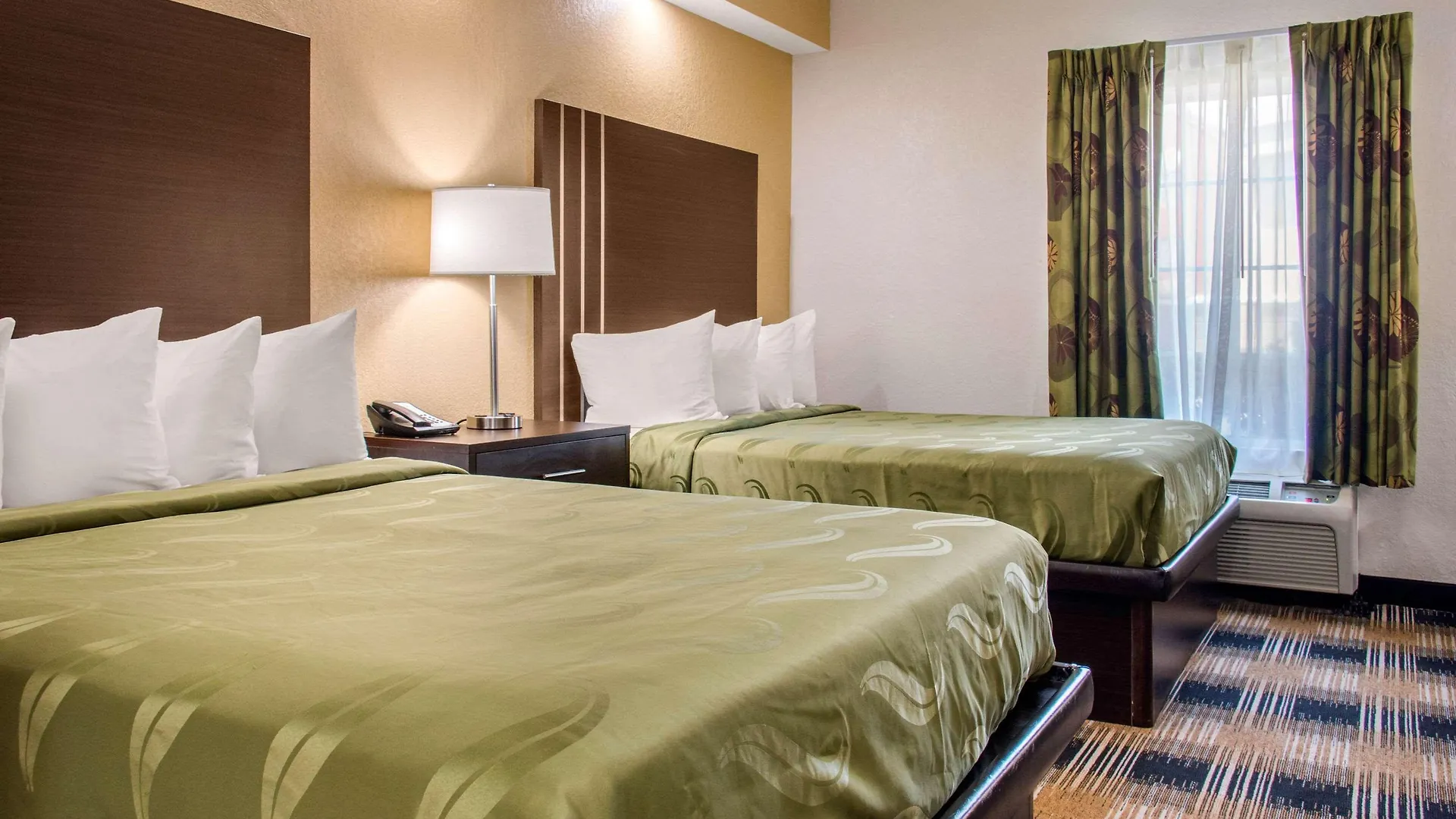 Hotel Quality - Savannah I-95