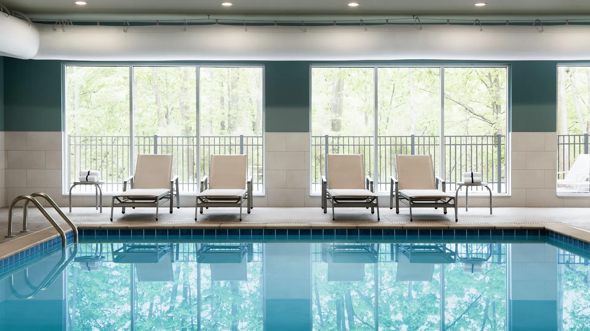 Express & - W - Chatham Parkway By Ihg Hotel Savannah