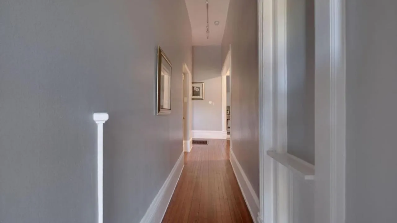 Elegant 2 Bed Directly On Forsyth Park Apartment *