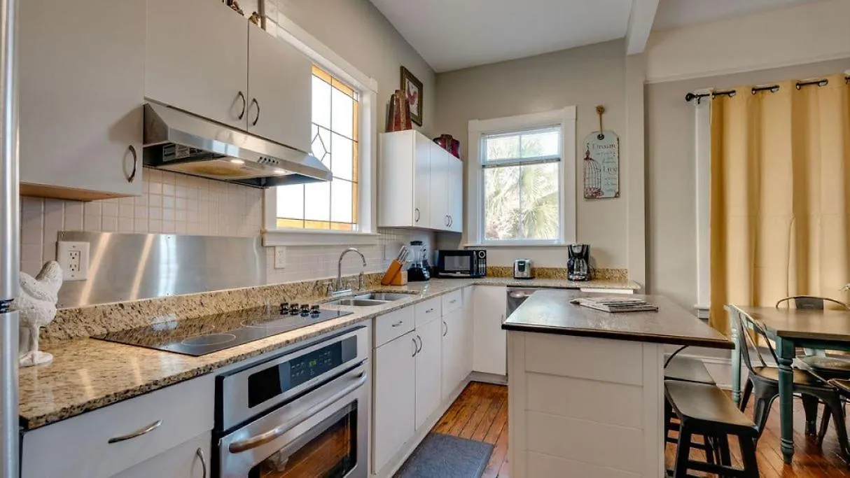 Bed & Breakfast Huge 5 Bed, 5 Bath In Historic Downtown *