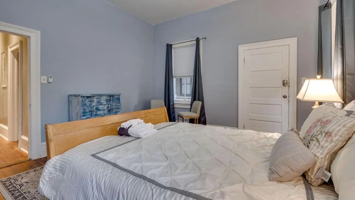 Comfortable Escape In Historic Downtown 4* Savannah