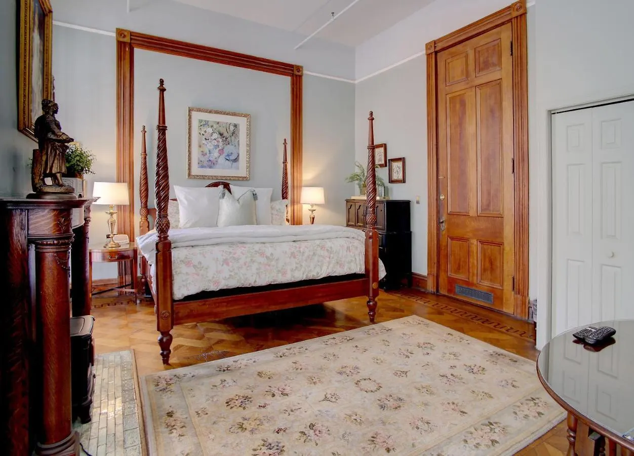 Forsyth Park Couette-café 4*