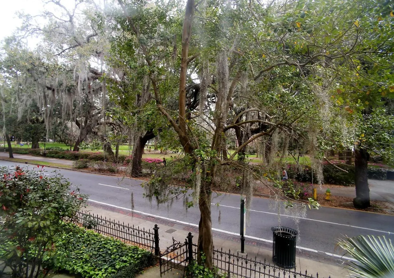 Couette-café Forsyth Park 4*