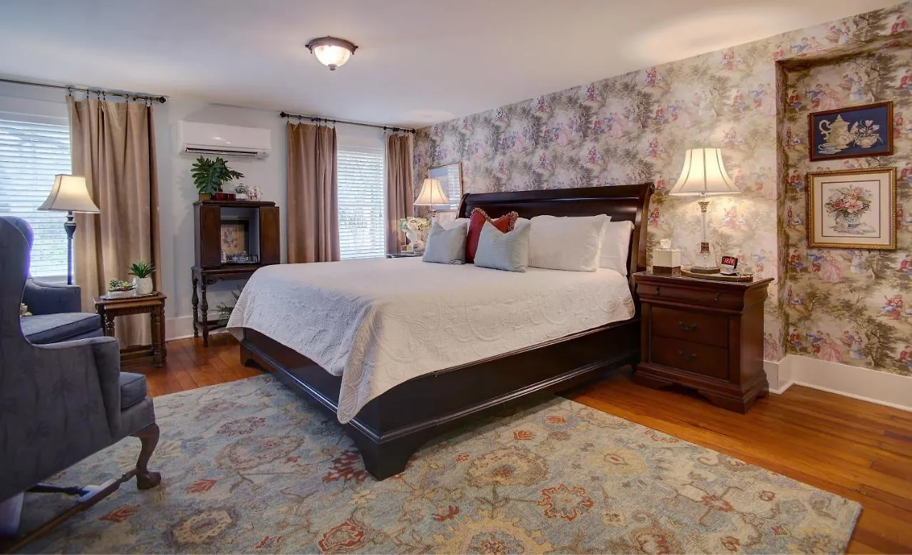Forsyth Park Couette-café 4*